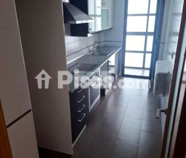 Piso en alquiler en Calle Reino Unido - Photo 1