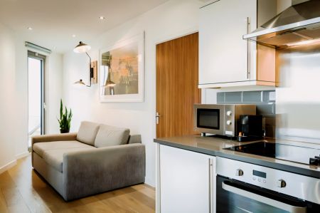 1 Bed Apartment - Photo 3