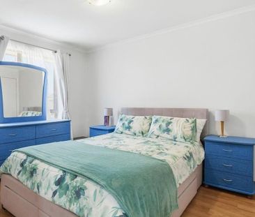 Low-Maintenance Living in a Prime Location - Photo 6