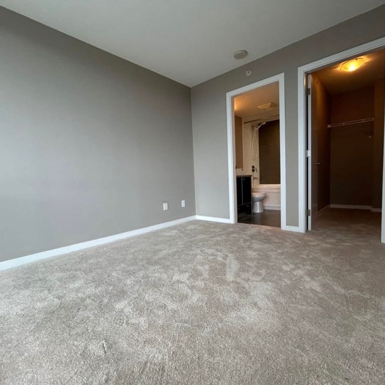 2 Bedroom - Photo 1