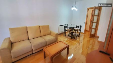 Double bed in Rooms for rent in 4-bedroom apartment in El Guinardo - Foto 2