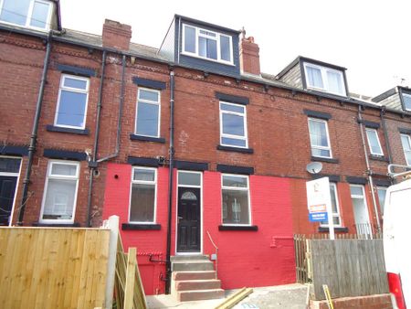 3 bedroom terraced house to rent - Photo 5