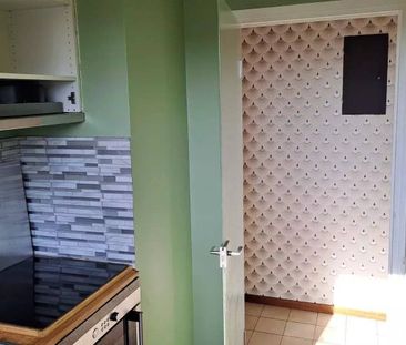 CHAMBERY - Secteur Pompiers - T2 meublé dernier étage - Photo 6