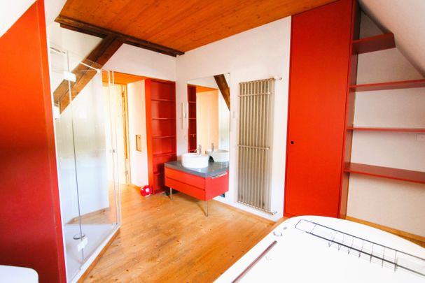 Stimmige 2.5-Dachwohnung mit Galerie und viel Charme - Foto 1