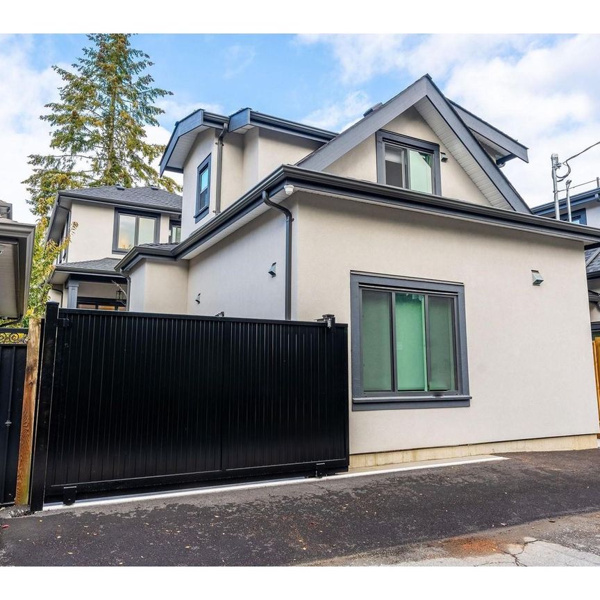 C-3808 W 17 AVENUE, Vancouver, British Columbia - Photo 1