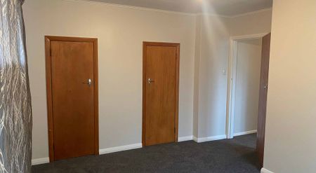 Three Bedroom Rental Sanson - Photo 2