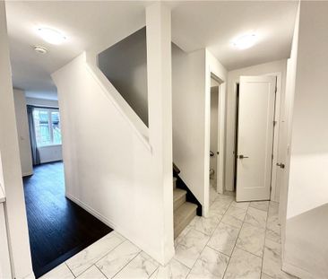 For Lease - 16 Ritchie Lane, Hamilton, Ontario - Photo 6