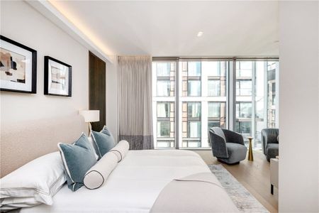 A spectacular five-bedroom penthouse apartment with private winter garden, occupying a prime position within Casson Square, an iconic riverside development in the heart of South Bank, moments from the London Eye and Waterloo Bridge. - Photo 5