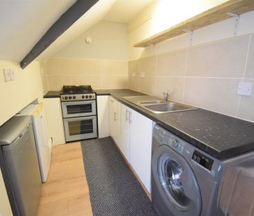 1 bedroom flat to rent - Photo 3