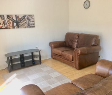 2 Bed Terraced House, Rowley Drive, NG5 - Photo 3