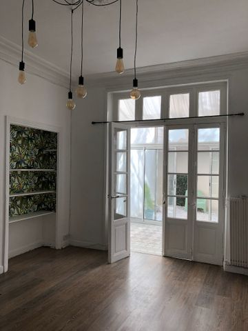 Appartement à louer - REIMS- CENTRE / HOTEL DE VILLE - Photo 5