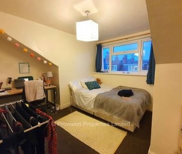 5 Bedroom House Properties Hyde Park - Photo 6