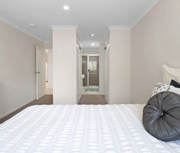 Spacious Family Home – Walk to Bucasia Beach! - Photo 4