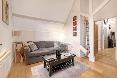 3 bedroom flat to rent - Photo 3