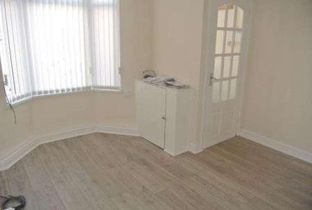 Hanwell St, Bed, L6 - Photo 2