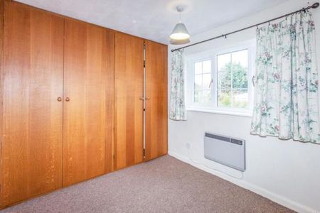 2 bedroom townhouse to rent - Photo 3