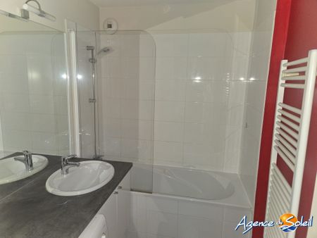 Location Appartement 3 pièces 80m² NARBONNE 11100 - Photo 5