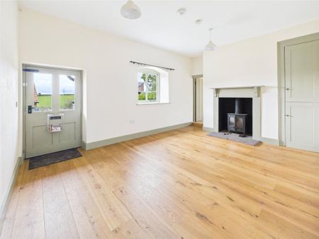 4 bedroom detached house to rent - Photo 2