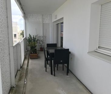 Location Appartement 4 pièces 81m² CENON 33150 - Photo 6