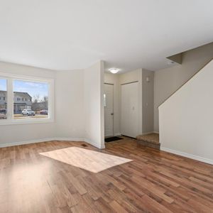 Fort Street Townhomes - Photo 2