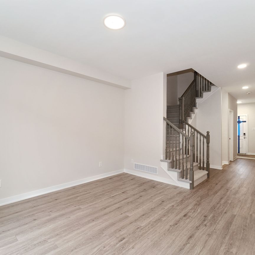 For Lease - 258 CATNIP Crescent, Kanata, Ontario - Photo 1