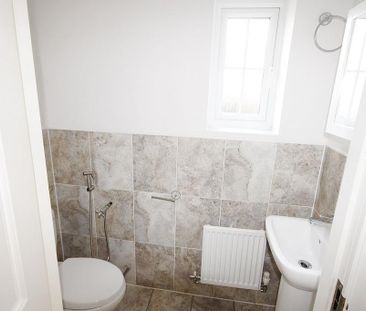 3 bedroom detached house to rent - Photo 6