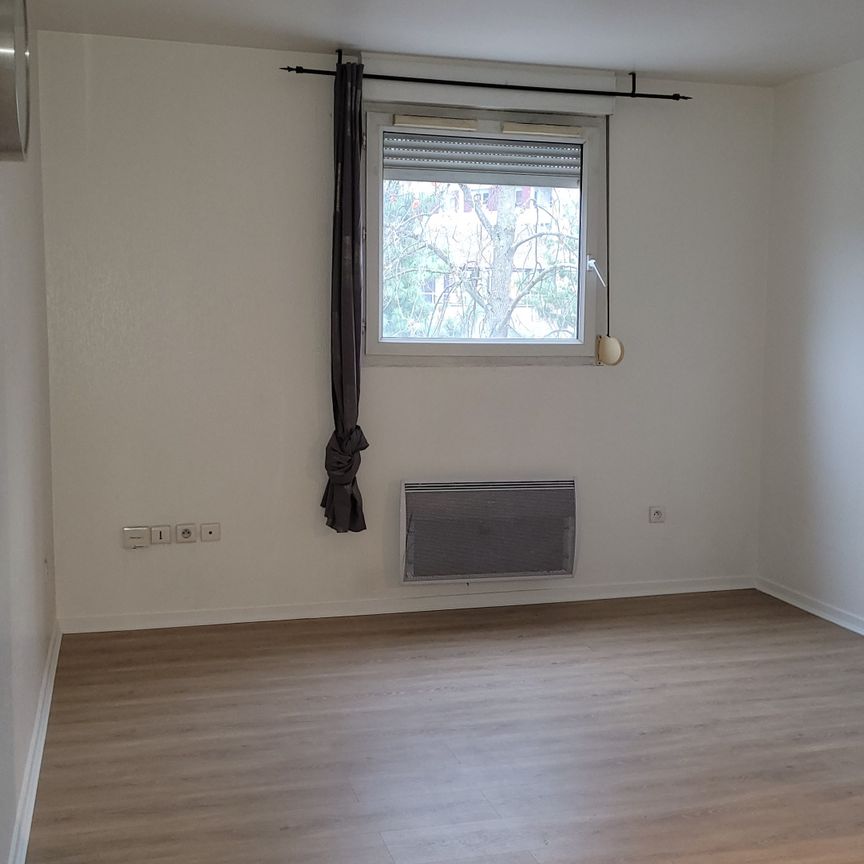 STUDIO A LOUER A NOISY LE GRAND QUARTIER PAVE NEUF - Photo 1
