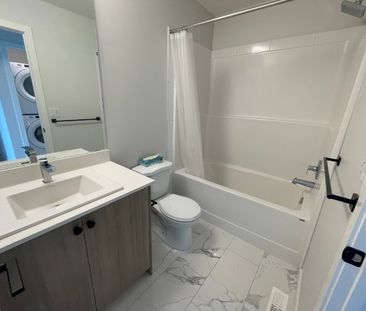 New 2-Storey 3-bed 2.5-Bath Upper Suite in Edgemont - Photo 5