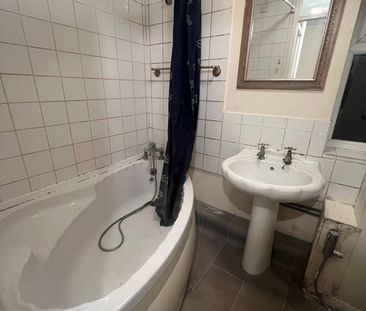 2 Bed Semi-Detached House, Biscot Road, LU3 - Photo 6