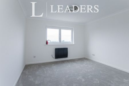 2 bedroom apartment to rent Manor Road, Bournemouth - Photo 3