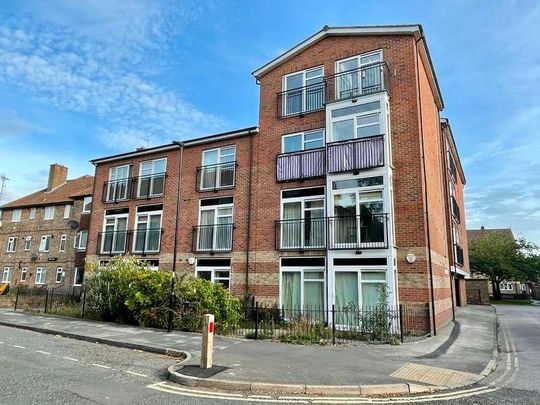 Leyburn House, Del Pyke, YO31 - Photo 1