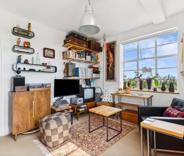 2 bedroom flat to rent - Photo 2