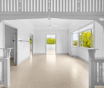 Beautiful family home on a spacious corner block. - Photo 2