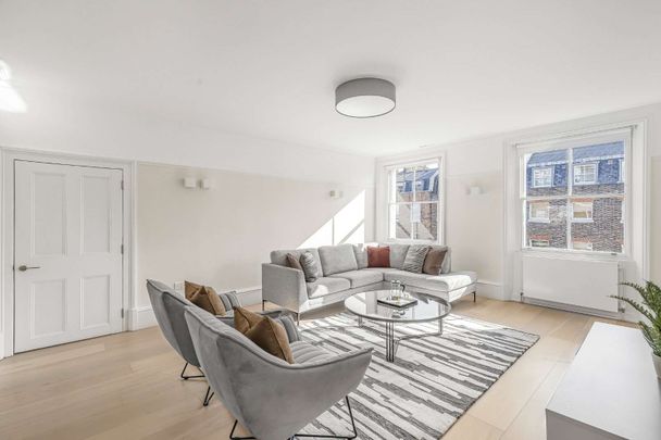 Stunning three bedroom duplex apartment in the heart of Marylebone. - Photo 1