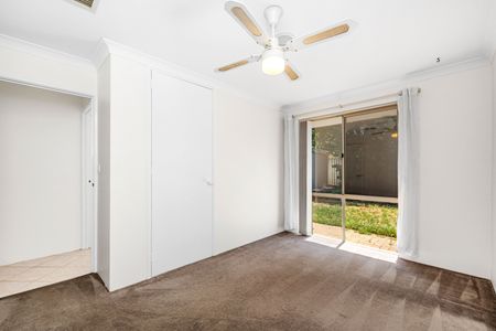 185 Barridale Drive, Kingsley WA 6026 - House For Rent - $850 | Domain - Photo 2