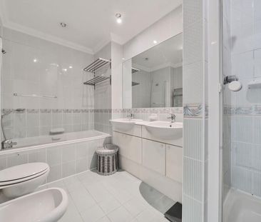 Holloway Drive, Virginia Water - 2 bedrooms Property for lettings -... - Photo 2