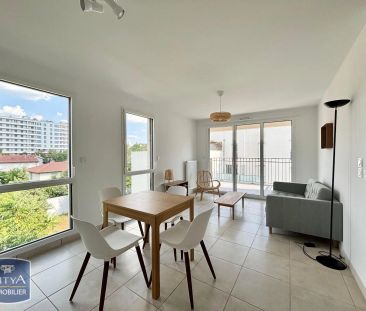 Appartement à louer 3 pièces 62.23m² - Photo 2