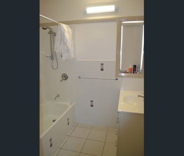 Conveniently Located - Photo 5