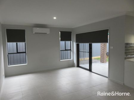 MODERN DUPLEX - Photo 2