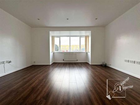 Southfields Green, Gravesend, DA11 - Photo 5