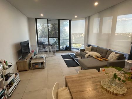 Eastgardens - Photo 2