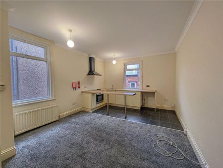 1 bedroom flat to rent - Photo 2