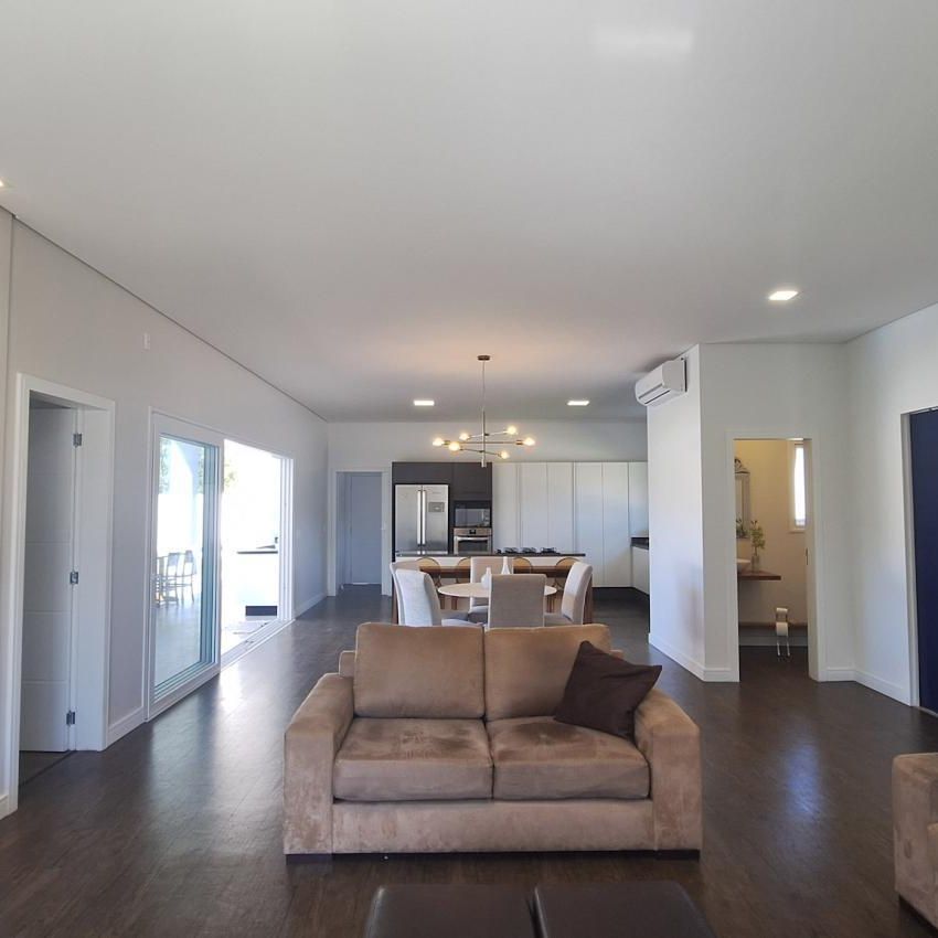 Casa residencial, 339.53m² - Photo 1