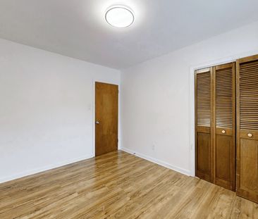 For Lease - 365 Osiris Drive, Richmond Hill, Ontario - Photo 2