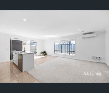 3/6 Reid Street, Brown Hill, Vic 3350 - Photo 5