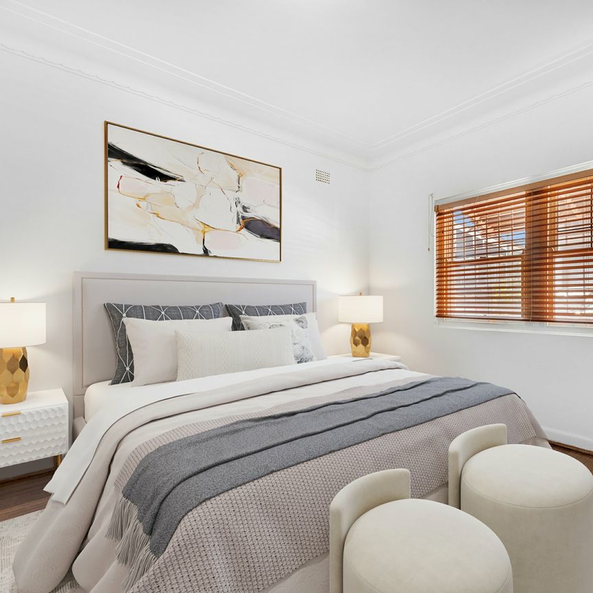 3 Bedroom House in quiet suburban street! - Photo 1