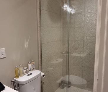 For Lease - 270 Hollywood Avenue Unit# Lower, Toronto, Ontario - Photo 6