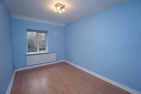 Piper Crescent , Longley, Sheffield - Photo 2