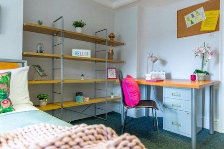 12 bedroom house share to rent - Photo 2