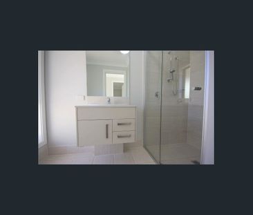 Spacious & Low-Maintenance One Bedroom Granny Flat - Photo 2